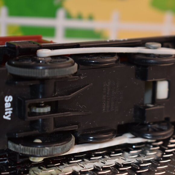 Salty Sodor Fuel Car Trackmaster Thomas & Friends 2013 Motorized Train Engine - Picture 12 of 12